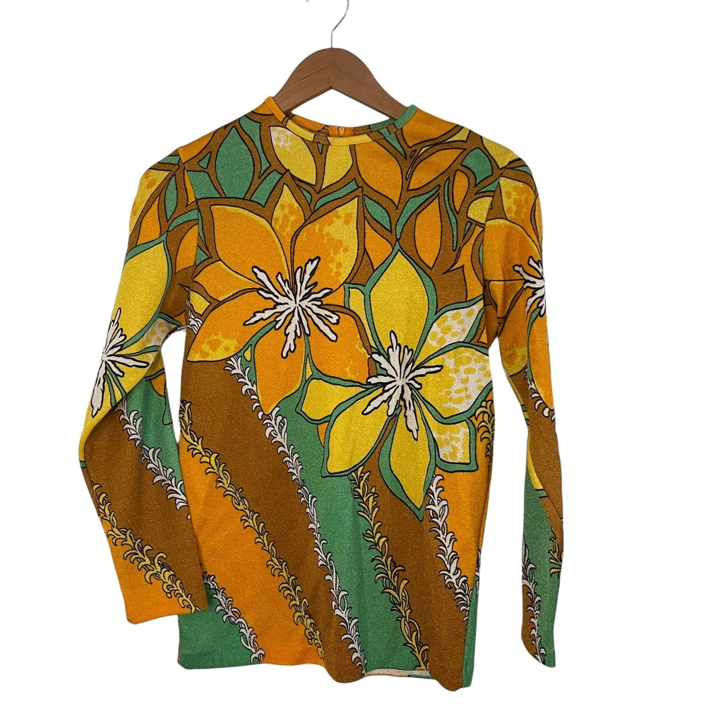 Vintage Women's  1960s crewneck long sleeve knit back zip USA made shirt- 36